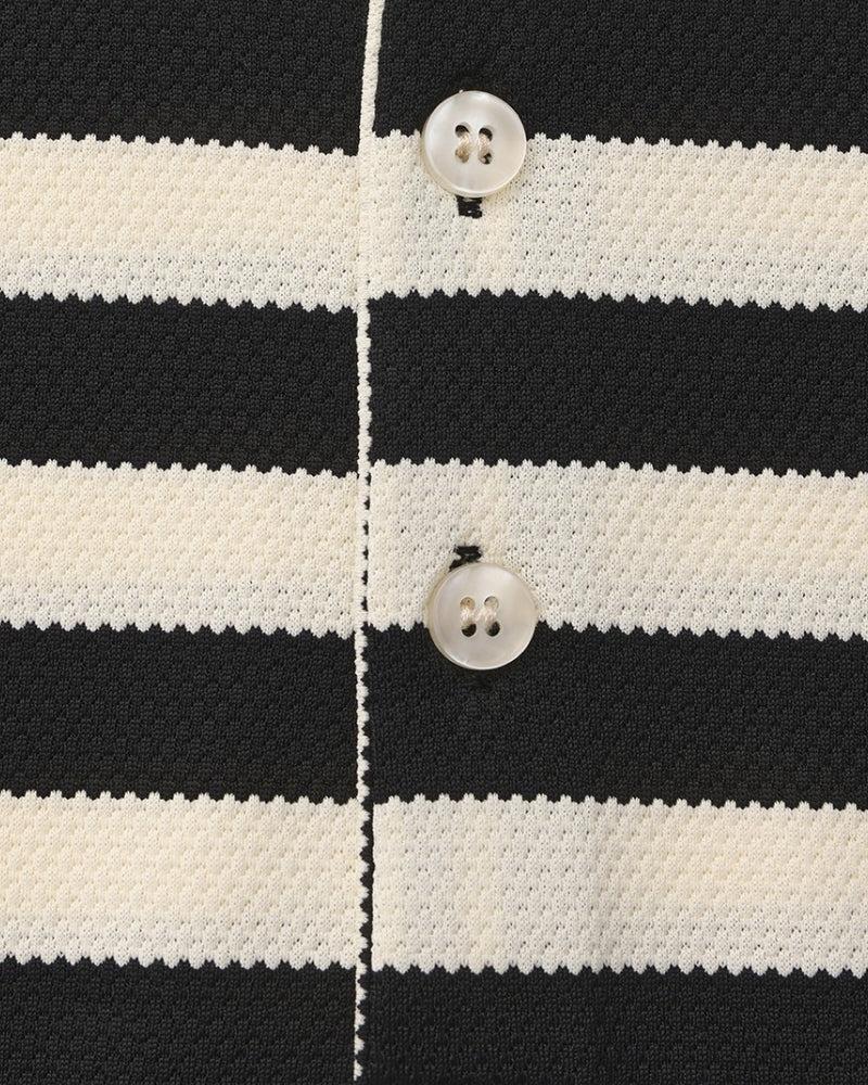 Koszulka polo z prążkowanej dzianiny z paskami w stylu retro i kontrastowym kołnierzykiem